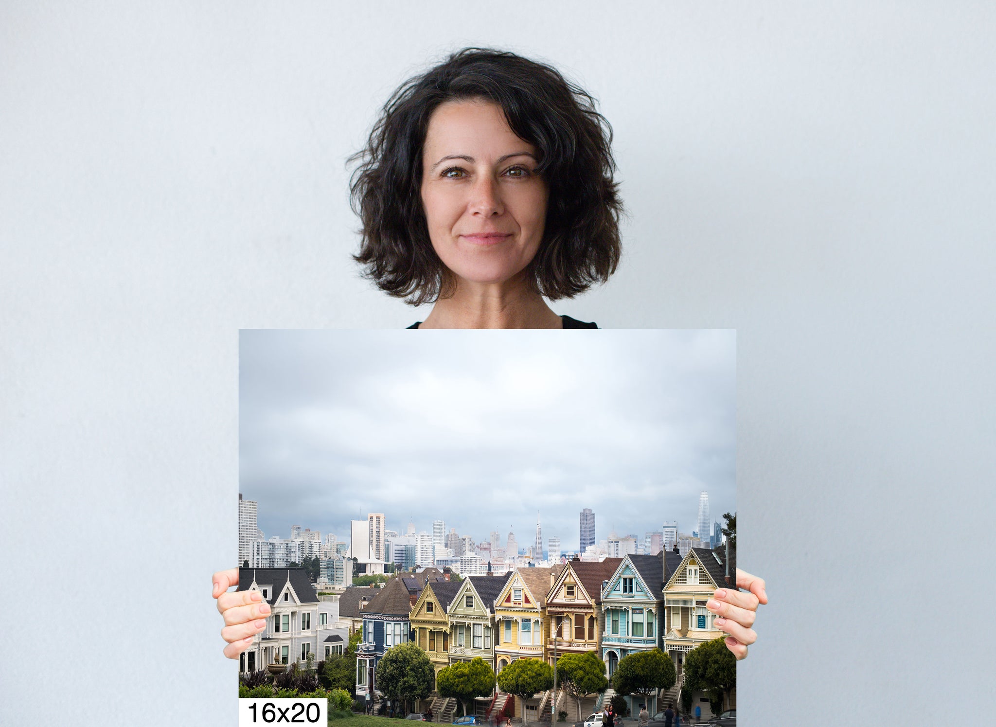 Painted Ladies Alamo Square with San Fransisco Skyline